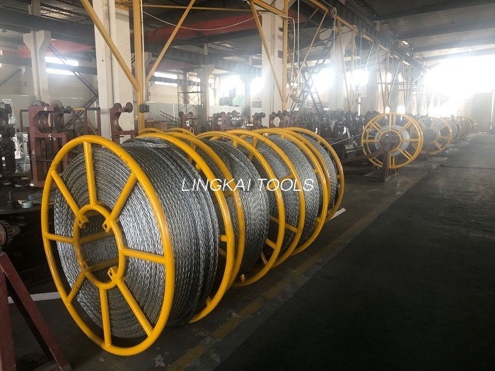 20mm 전송선을 묶는 3개의 묶인 지휘자를 위한 반대로 뒤트는 철강선 밧줄